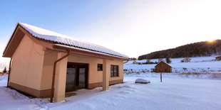 Ubytovanie pre 6 osôb v modernom dovolenkovom domčeku na úpätí lesa vo Valčianskej doline