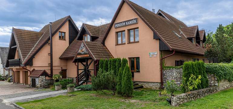 Penzion Kamzík*** s polopenzí a vstupem do relaxační zóny pod Tatrami