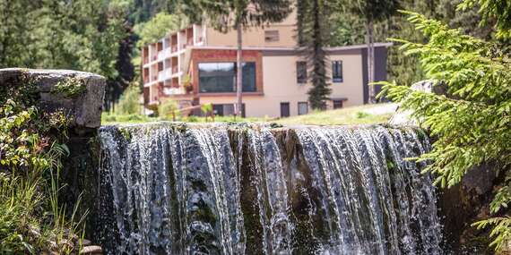 Hotel Hrabovo v Hrabovskej doline - pár metrov od lanovky na Malinô Brdo/Hrabovo