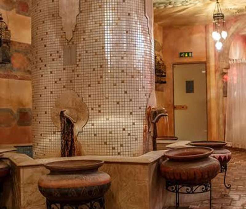 Thermal Hotel Visegrád**** superior kombinuje luxusné ubytovanie s kúpeľným zariadením
