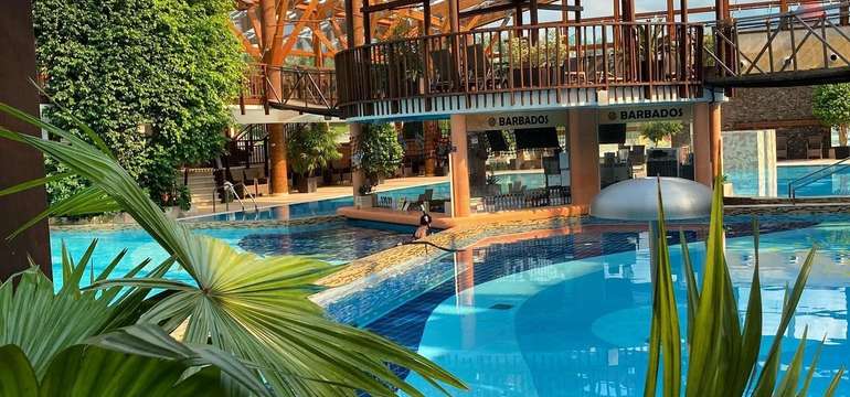 Obľúbený aquapark Tatralandia sa nachádza len 100 m od chatiek
