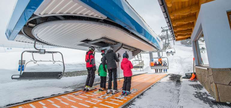 V stredisku Jurgow Ski v Poľsku sú dve moderné lanovky a štyri vleky