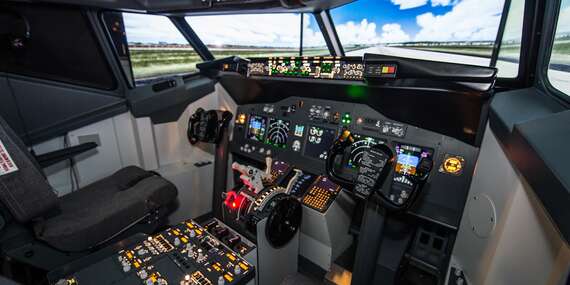 Staňte sa pilotom Boeingu 737 na skúšku v realistickom leteckom simulátore/Bratislava - Ružinov