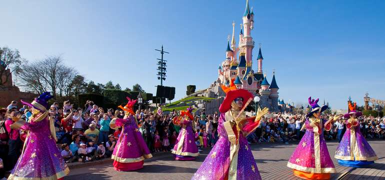 Disneyland baví všechny bez rozdílu věku