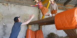 Ochutnávka syrov, zážitková prehliadka farmy a kŕmenie ovečiek na farme Východná