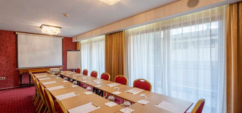 Konferenčná miestnosť