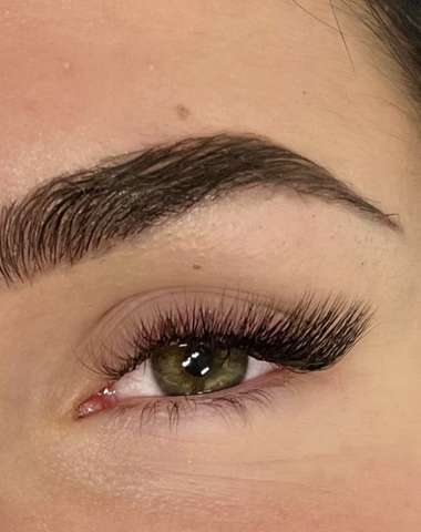 Dokonalý pohľad bez námahy: predĺženie rias s mascara efektom