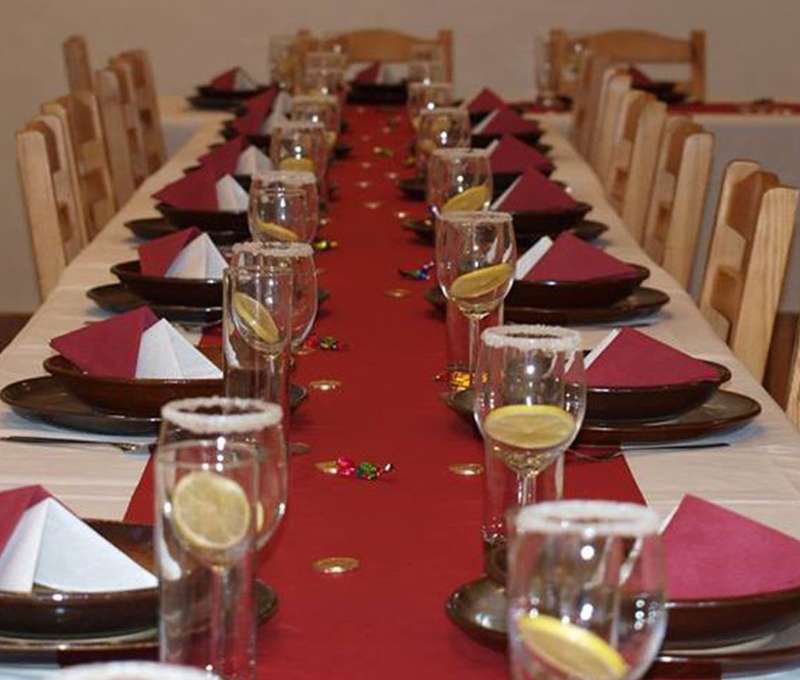 V restauraci vás čeká bufetová snídaně, večeře i raut