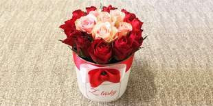 Kvetinový box ruží podľa vlastného výberu farbyKvetinový box ruží podľa vlastného výberu farby