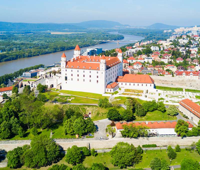 Vyhliadkový let ponad Bratislavu