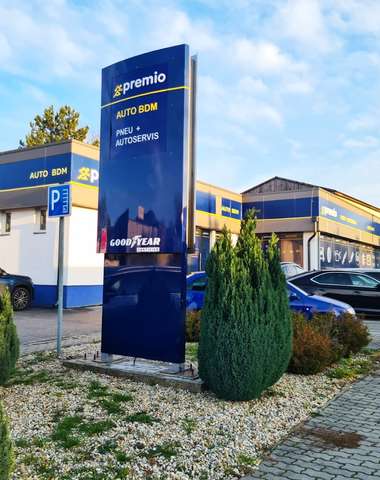 Premio Auto BDM v Nitre - exteriér