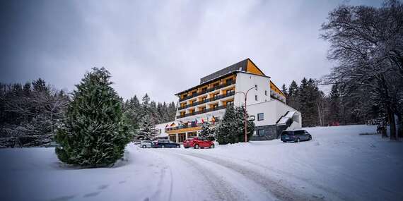 Wellness pobyt v Hoteli Kamzík v českých Jeseníkoch s polpenziou a športovými aktivitami/Česko - Morava - Jeseníky