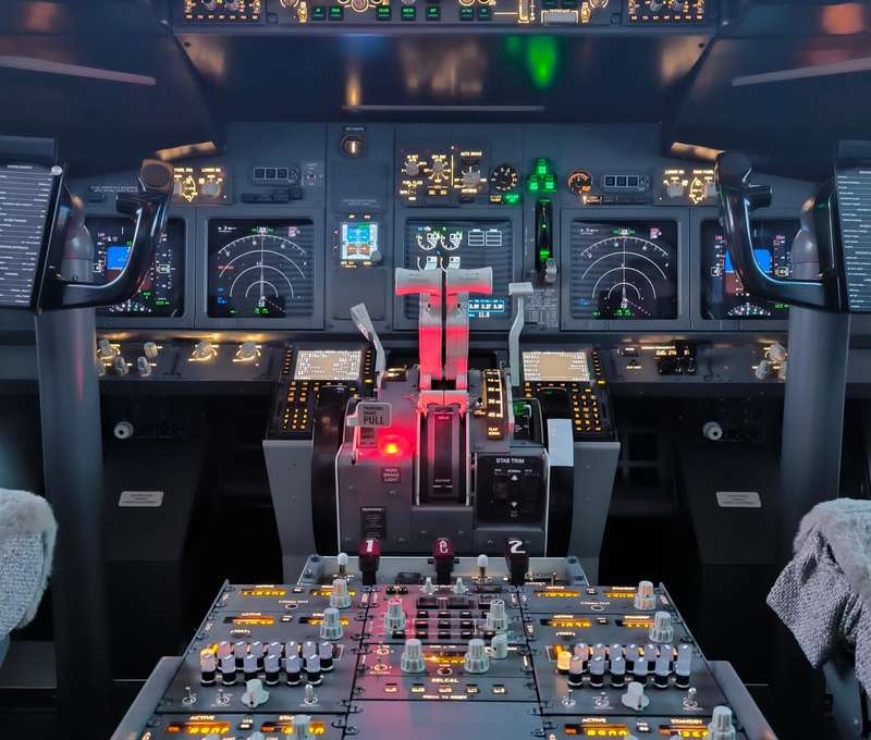 Pilotujte Boeing 737 ako profesionál s leteckým simulátorom FLYONE