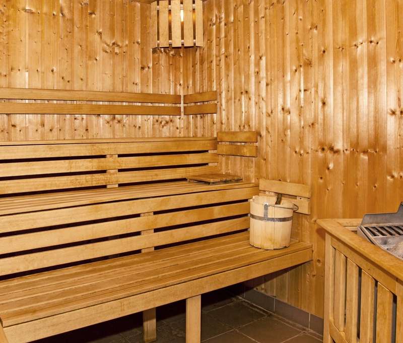 Wellness centrum v hoteli Spolcentrum*** (fínska, parná a bylinková sauna, vírivka, ľadopád)