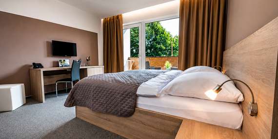 Hotel priamo v Termáloch Malé Bielice s bohatou polpenziou a neobmedzeným vstupom do bazénového komplexu/Slovensko - Malé Bielice