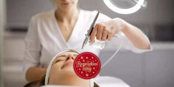 EXTRA CENY: Kyslíkové ošetrenie pleti, chemický peeling, mezoterapia či starostlivosť o problematickú pleť v salóne Beauty Ewei / Nemšová