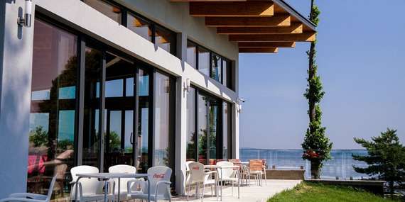 Dovolenka na brehu Oravskej priehrady s polpenziou a možnosťou plavby na lodi v hoteli Prístav***/Oravská priehrada