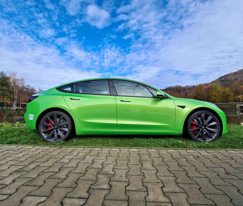 Jazda na Tesla Model 3 Performance