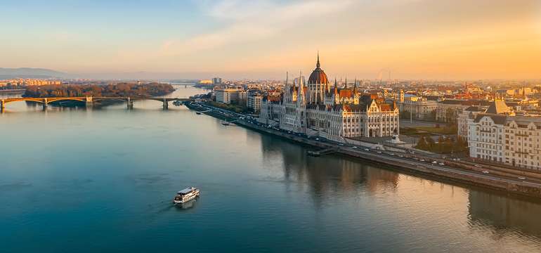 Wellness Hotel Rubin**** v pokojnej zelenej časti Budapešti