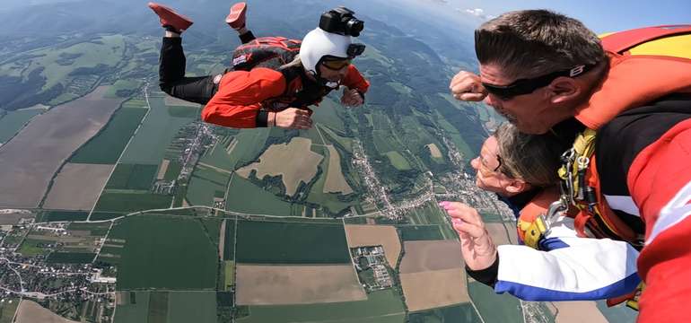 Zo zoskoku môžete mať pamiatku v podobe foto a video záznamu