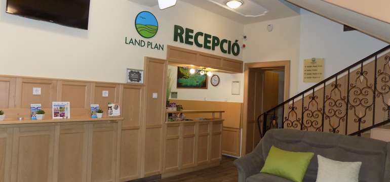 Recepcia hotela Land-Plan***