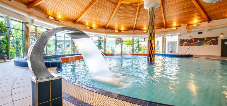 Wellness centrum cca 200 m od kaštieľa Palárikovo
