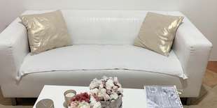 Salón sa nachádza na Farskej 4 v Nitre