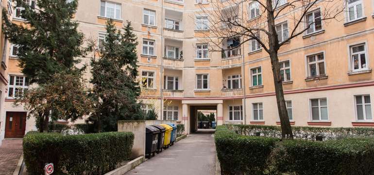 Budova apartmánov na Medenej 10 v bratislavskom Starom Meste