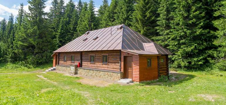 Zrubové chatky Hotela Granit Smrekovica*** s wellness a polpenziou