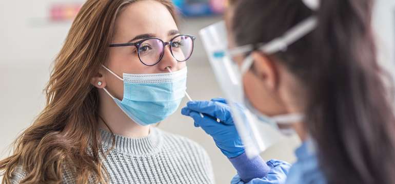 PCR test s certifikátom aj v angličtine