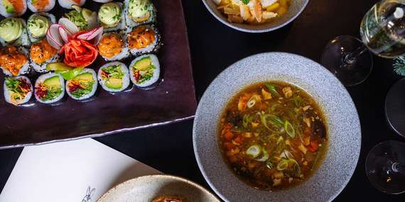 Otvorený kupón na konzumáciu jedla a nápojov v hodnote 50,70,100 € v reštaurácii Atelier Flavors – by SushiYA/Šamorín