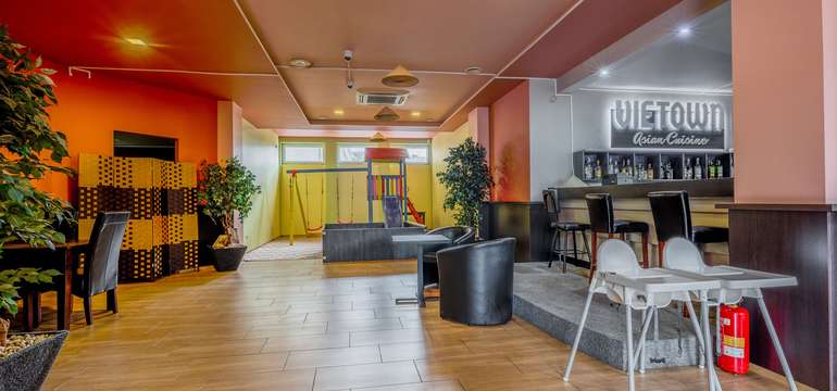 Interiér reštaurácie VieTown
