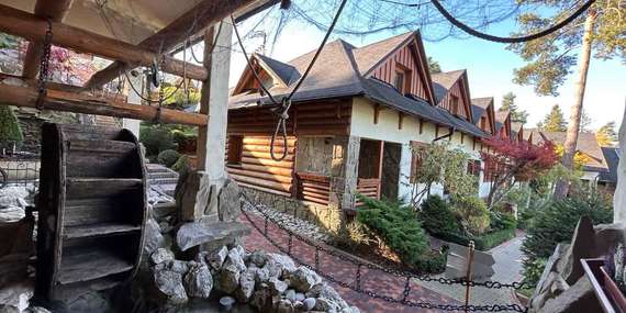 Slanický dvor na břehu Oravské přehrady s vlastním wellness centrem a řadou slev na atrakce/Slovensko - Orava - Námestovo - Slanická Osada