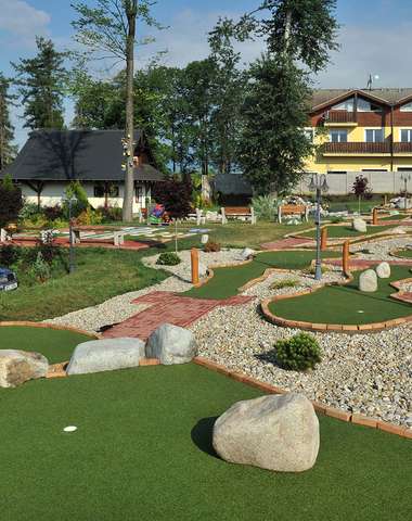 Aplend Adventure Golf