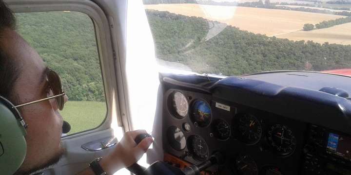 Svet je krajší zhora – lietanie pre 1 až 3 osoby s možnosťou pilotovania bez obmedzení