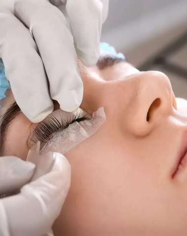 Lash lifting a Lash botox pre dlhšie a hustejšie mihalnice 