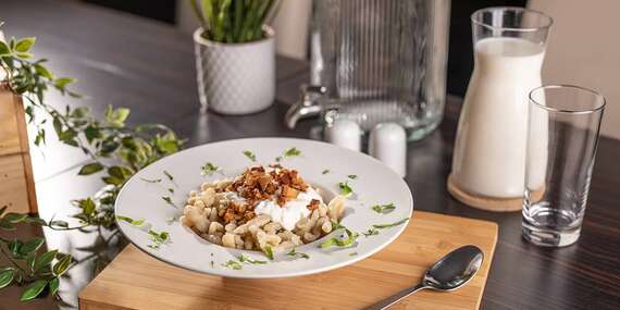 Hotel priamo v Termáloch Malé Bielice s bohatou polpenziou a neobmedzeným vstupom do bazénového komplexu/Slovensko - Malé Bielice