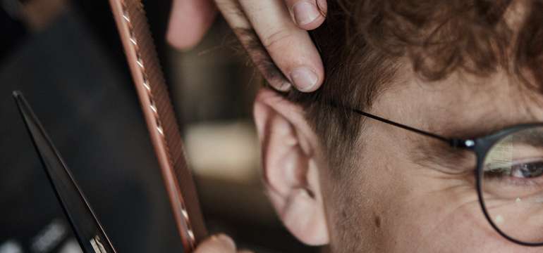 Pánsky strih, holenie britvou alebo Kombo v The Razors BarberShop na Radlinského