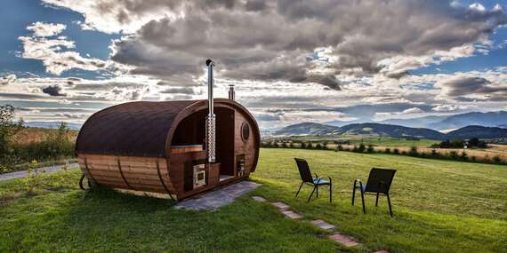 Romantický pobyt v Chalúpke Slnečnica s privátnou saunou a kúpacou kaďou/Brezno