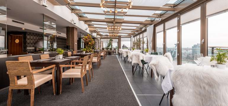 Restaurant Parlament - interiér
