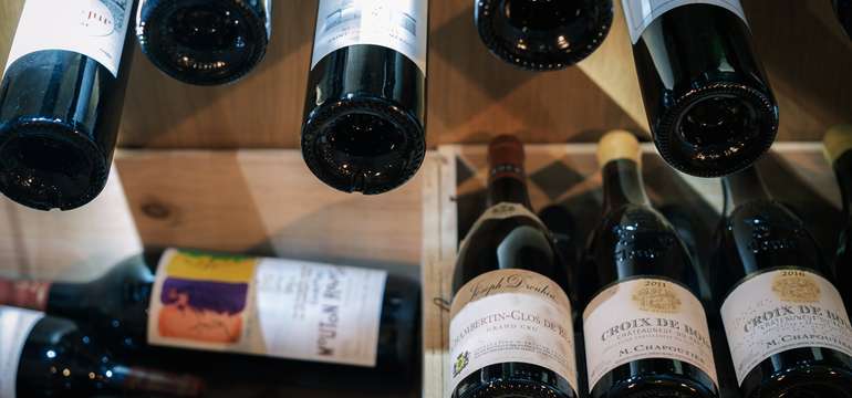 Fľaša vína podľa výberu a "Vínimka" tasting