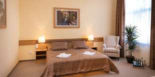 V hoteli Aquasol Resort**** nájdete Premium izby s king size posteľou, Wi-Fi, TV a minibarom