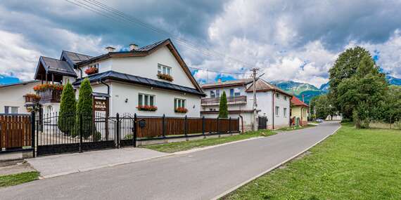Vila Hana s najkrajším výhľadom na Tatry len 6 minút autom od Starého Smokovca - s raňajkami alebo polpenziou/Vysoké Tatry - Nová Lesná