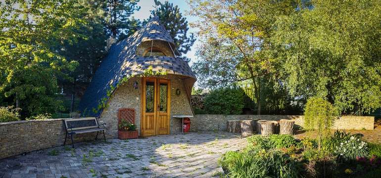 Krásné okolí hotelu Harmony
