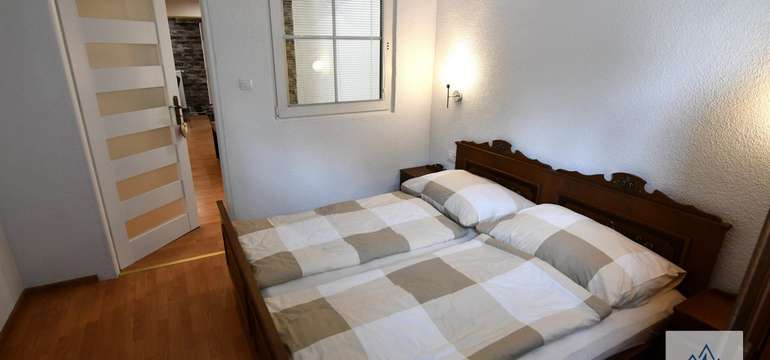 Ubytovanie v spodnom apartmáne DELUXE s 2 spálňami