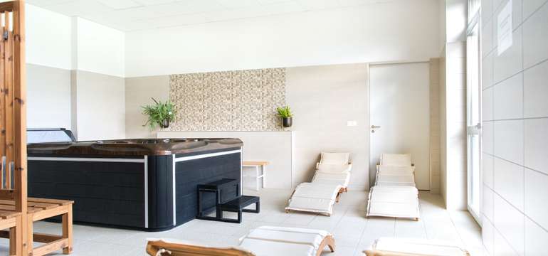 Neobmedzené wellness: vnútorný bazén, vonkajší bazén, fínska sauna, infra sauna, vírivka