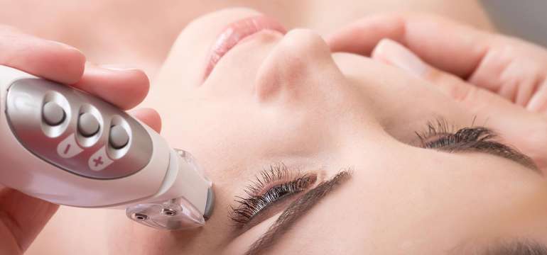 Omladenie pleti ošetrením Hydra Beauty Facial v In Visage