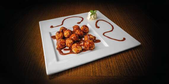 Sladké domáce dezerty s kávičkou vo Vinárni a Reštaurácií pri Kaplnke vo Vajnoroch/Bratislava - Vajnory