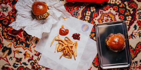 2+1 ZADARMO: Dvojitý Signiture Burger v novej prevádzke Regal Underground/Bratislava - Staré Mesto