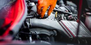 Výmena oleja s materiálom v cene a extra bonusom v servise Autoklinik